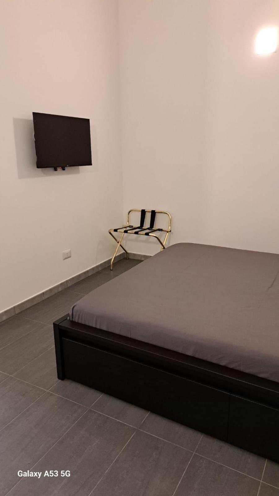 Crociferiholidayhome Aeroporto di Catania Fontana Rossa Esterno foto